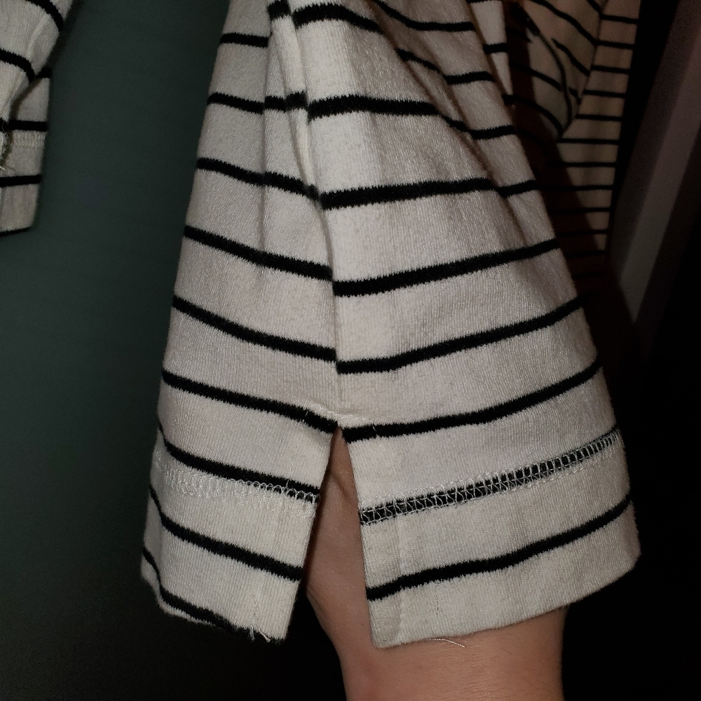 Target Sweatshirt - Picture 5 of 6